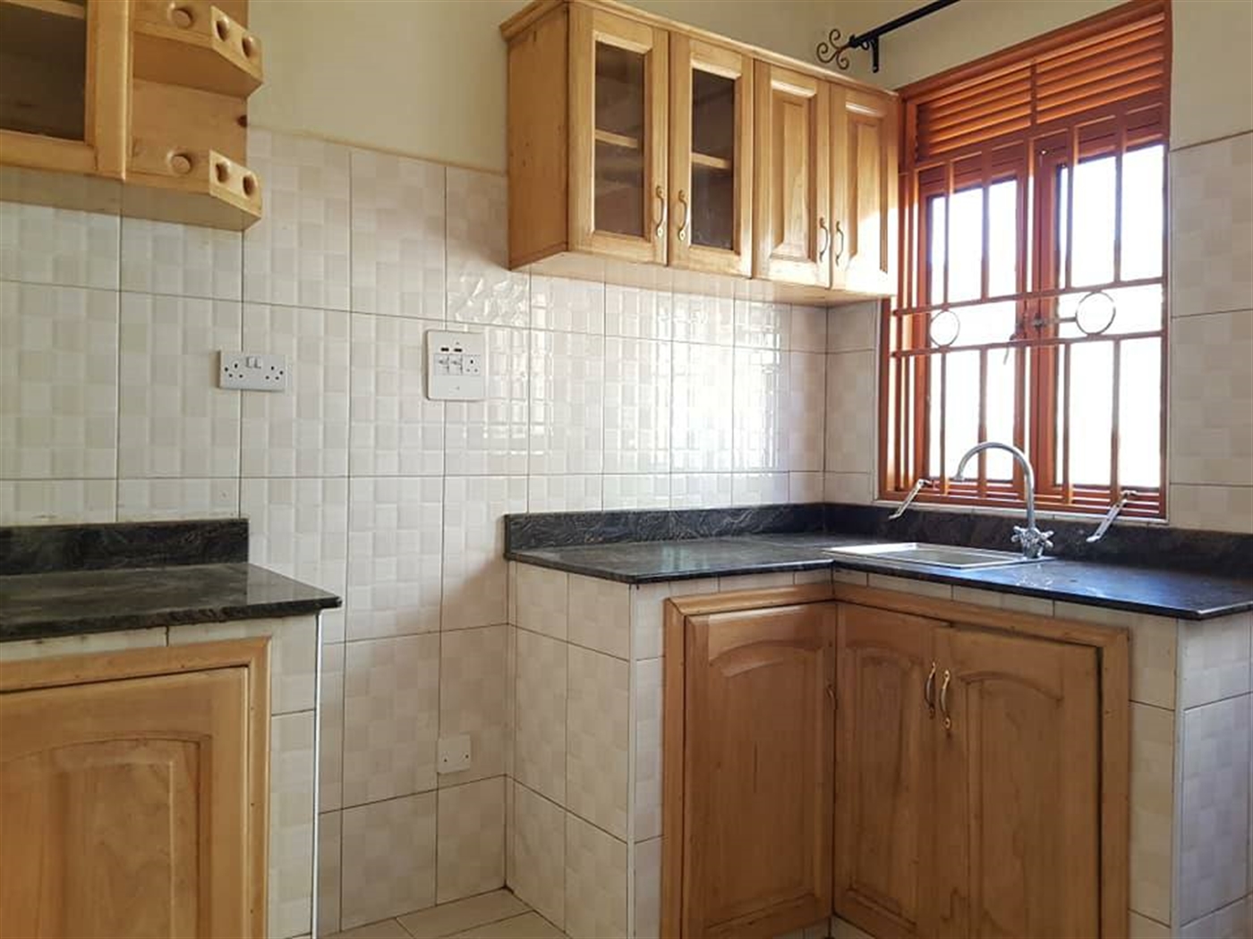 Semi Detached for rent in Kisaasi Kampala