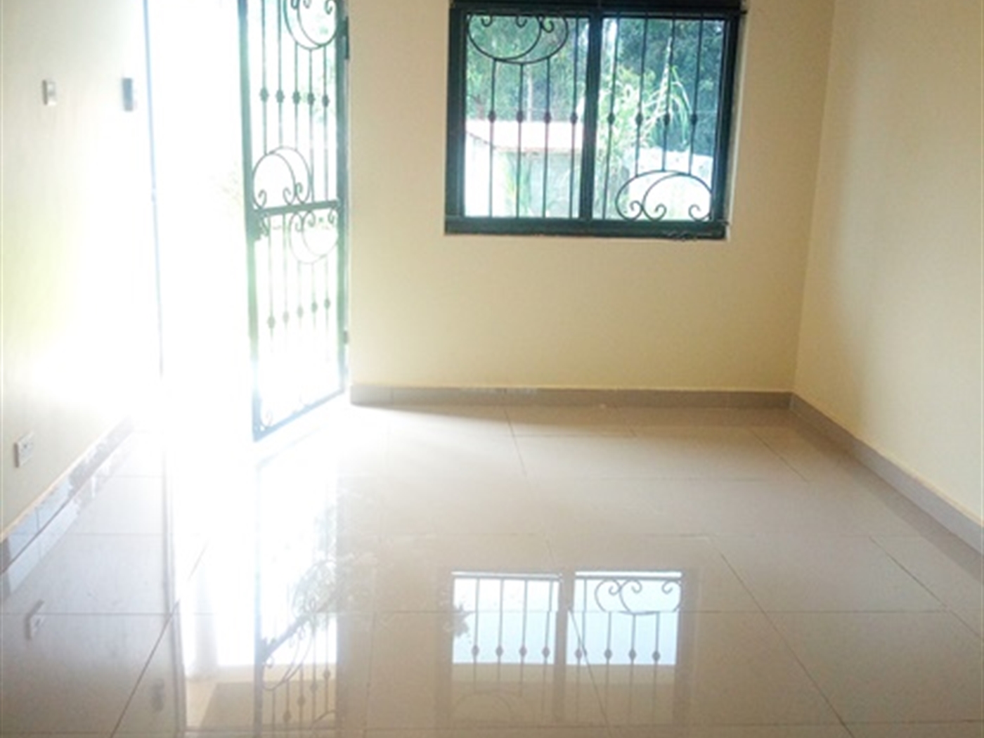 Semi Detached for rent in Naalya Kampala