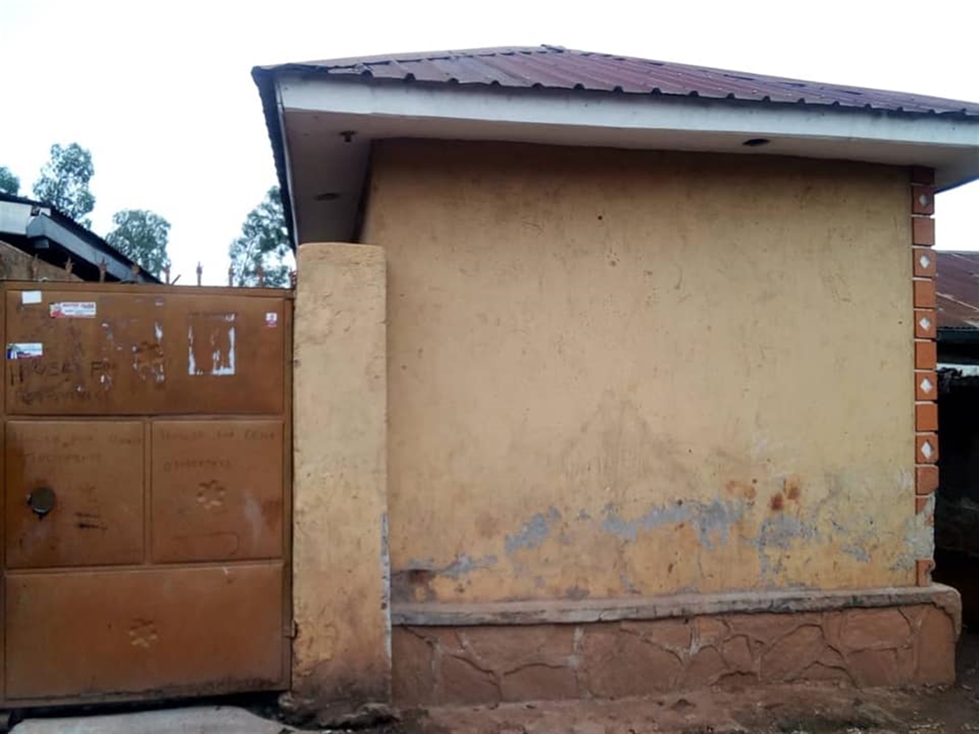 Semi Detached for sale in Kyebando Kampala