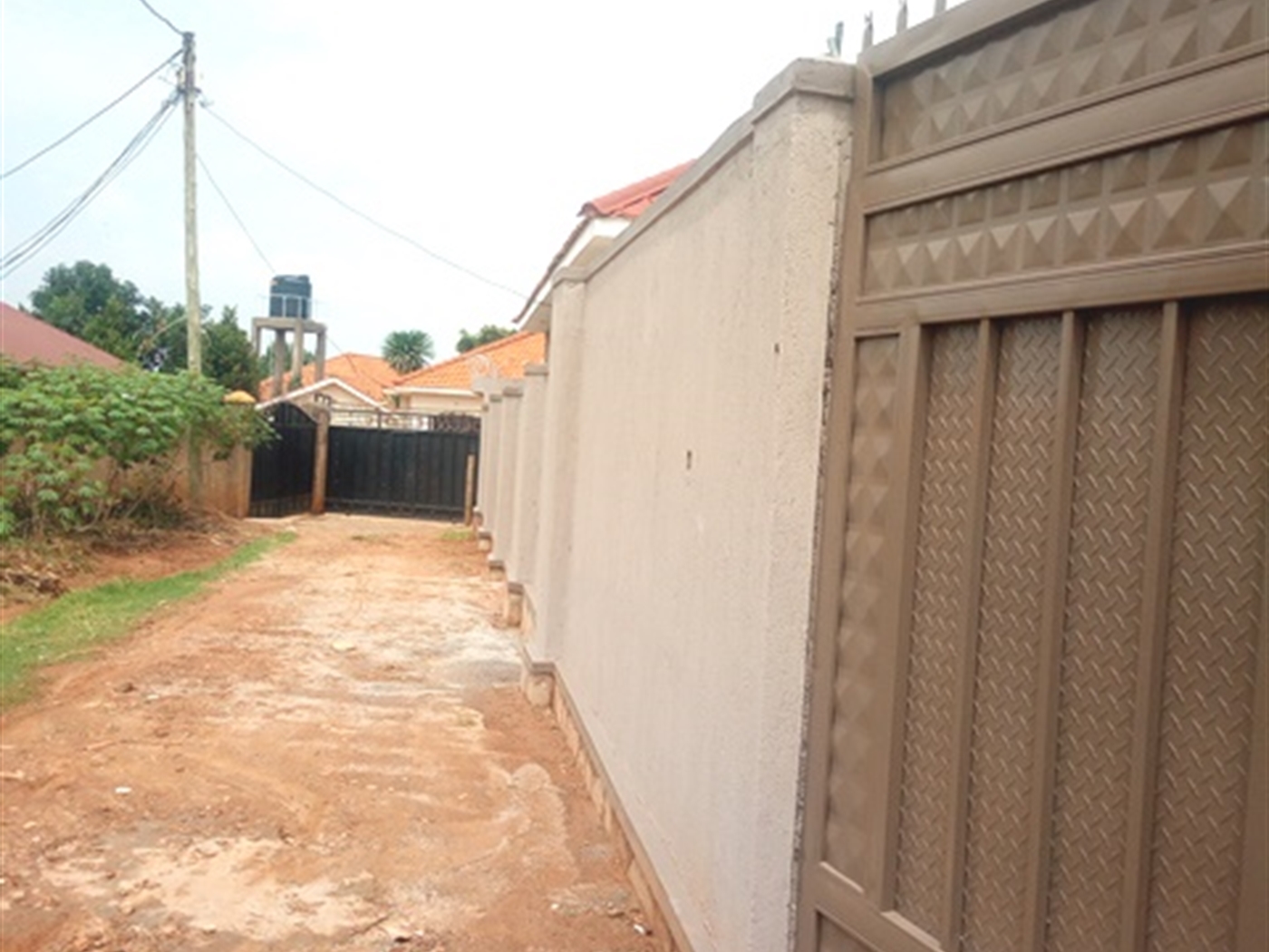 Semi Detached for rent in Kisaasi Kampala