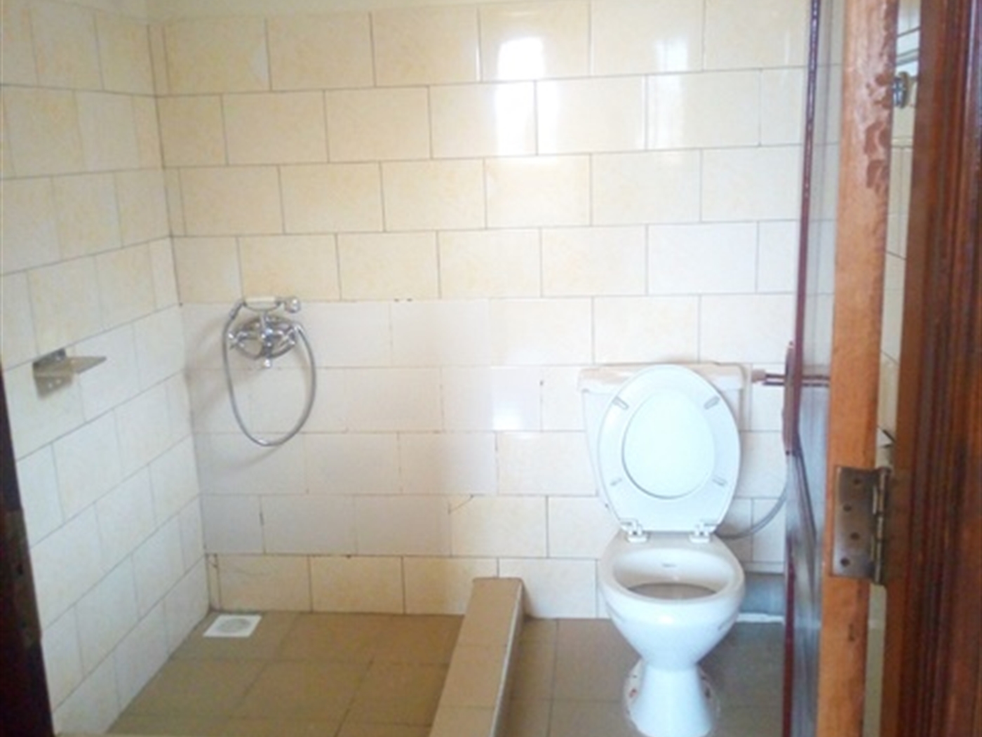 Semi Detached for rent in Najjera Wakiso