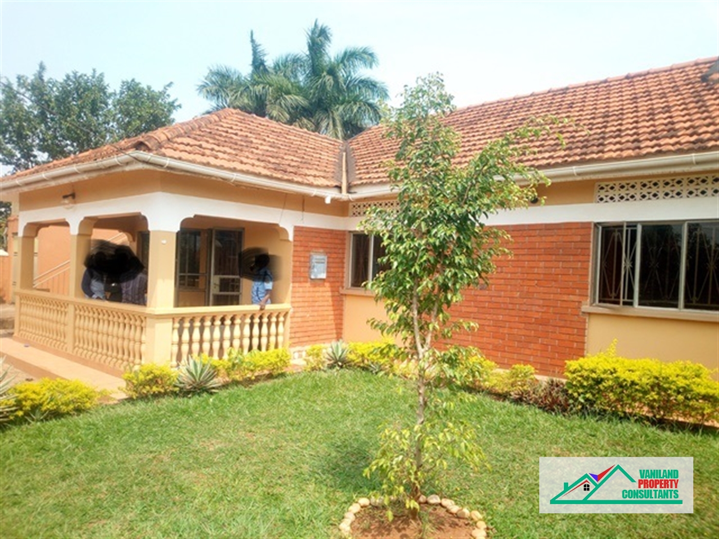 Bungalow for rent in Naalya Kampala