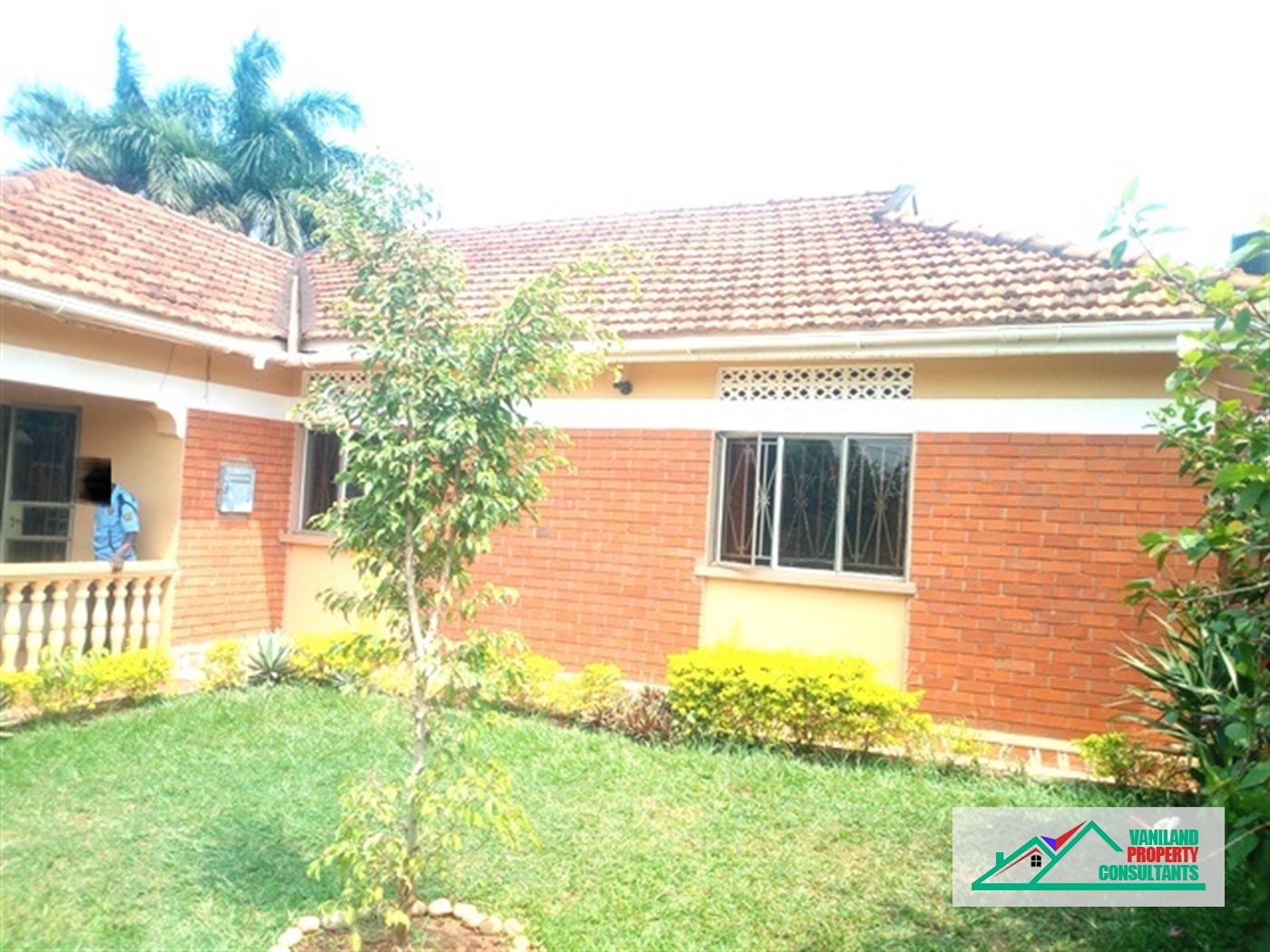 Bungalow for rent in Naalya Kampala