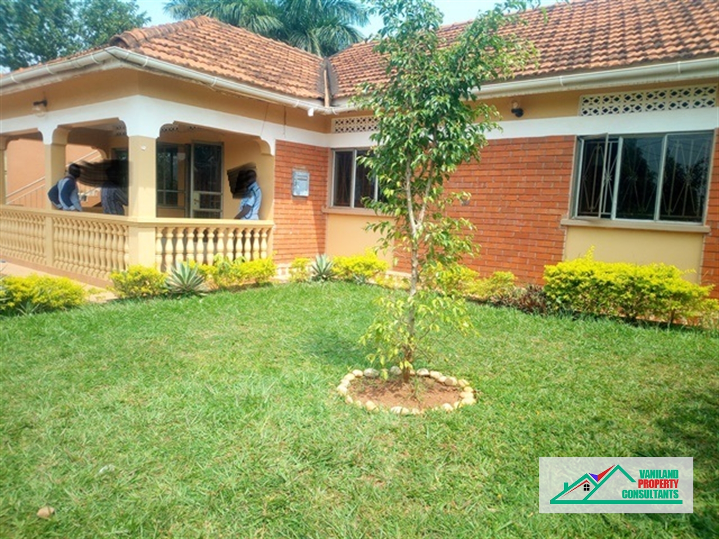 Bungalow for rent in Naalya Kampala