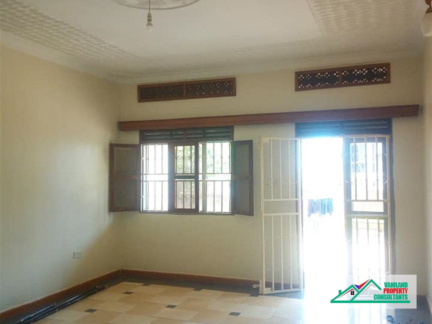 Semi Detached for rent in Kisaasi Kampala