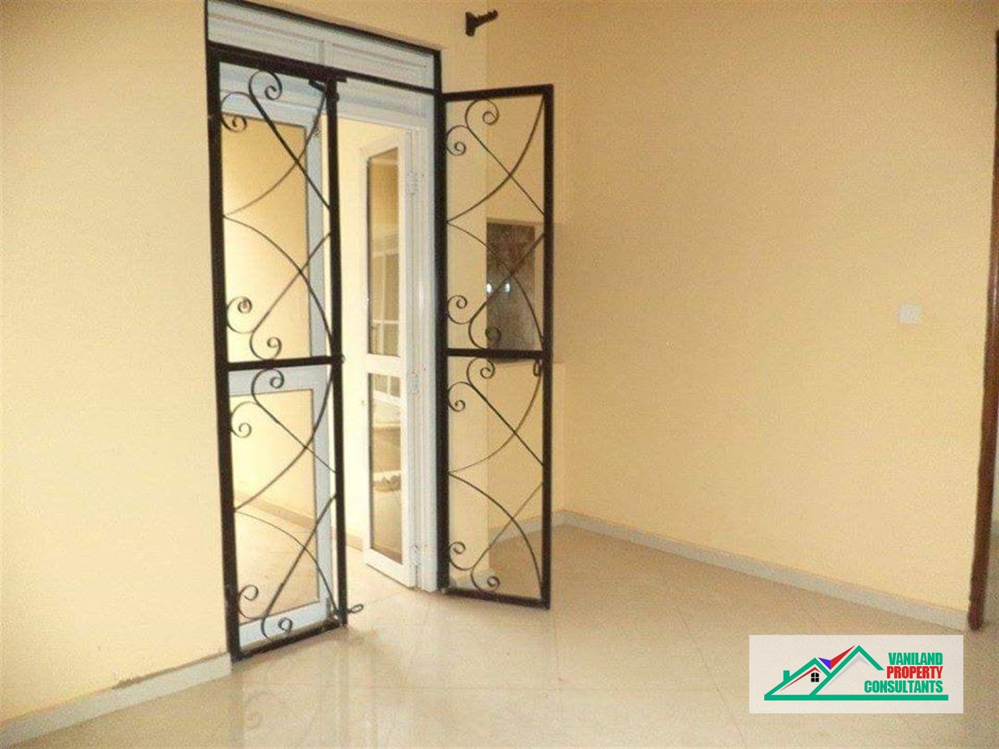 Semi Detached for rent in Kisaasi Kampala