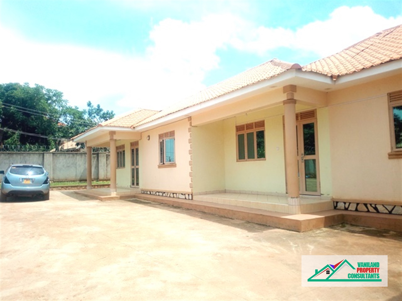 Semi Detached for rent in Kisaasi Wakiso