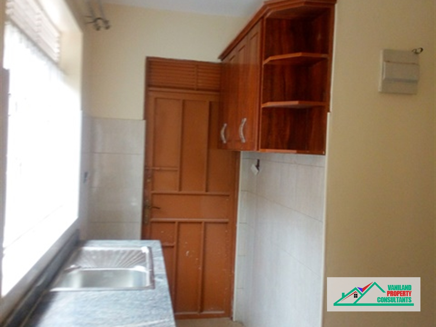 Semi Detached for rent in Bweyogerere Wakiso