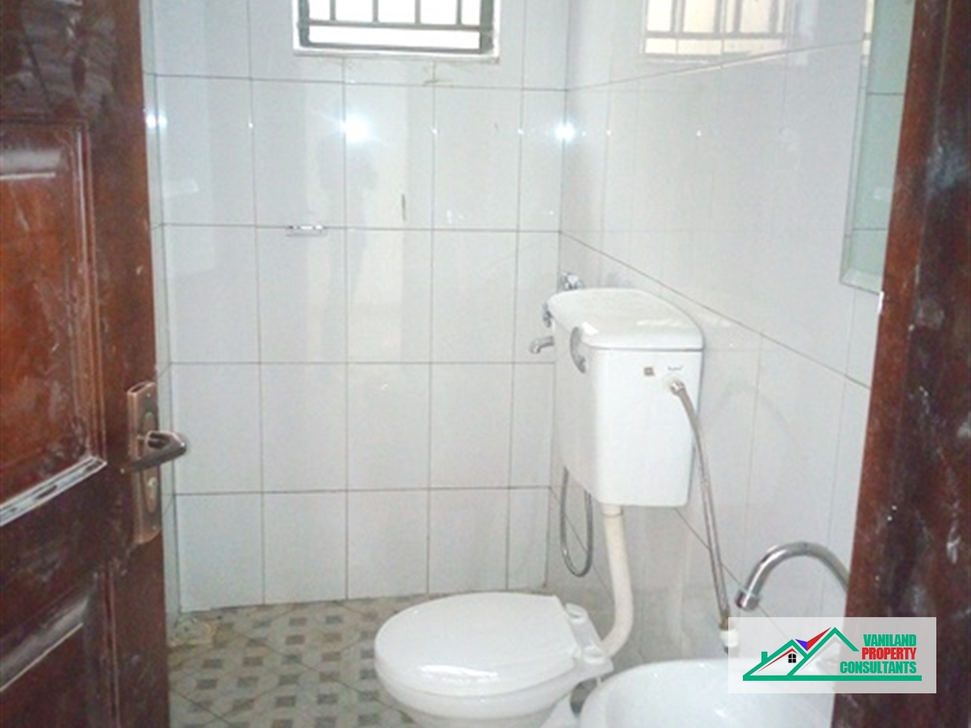 Semi Detached for rent in Bweyogerere Wakiso