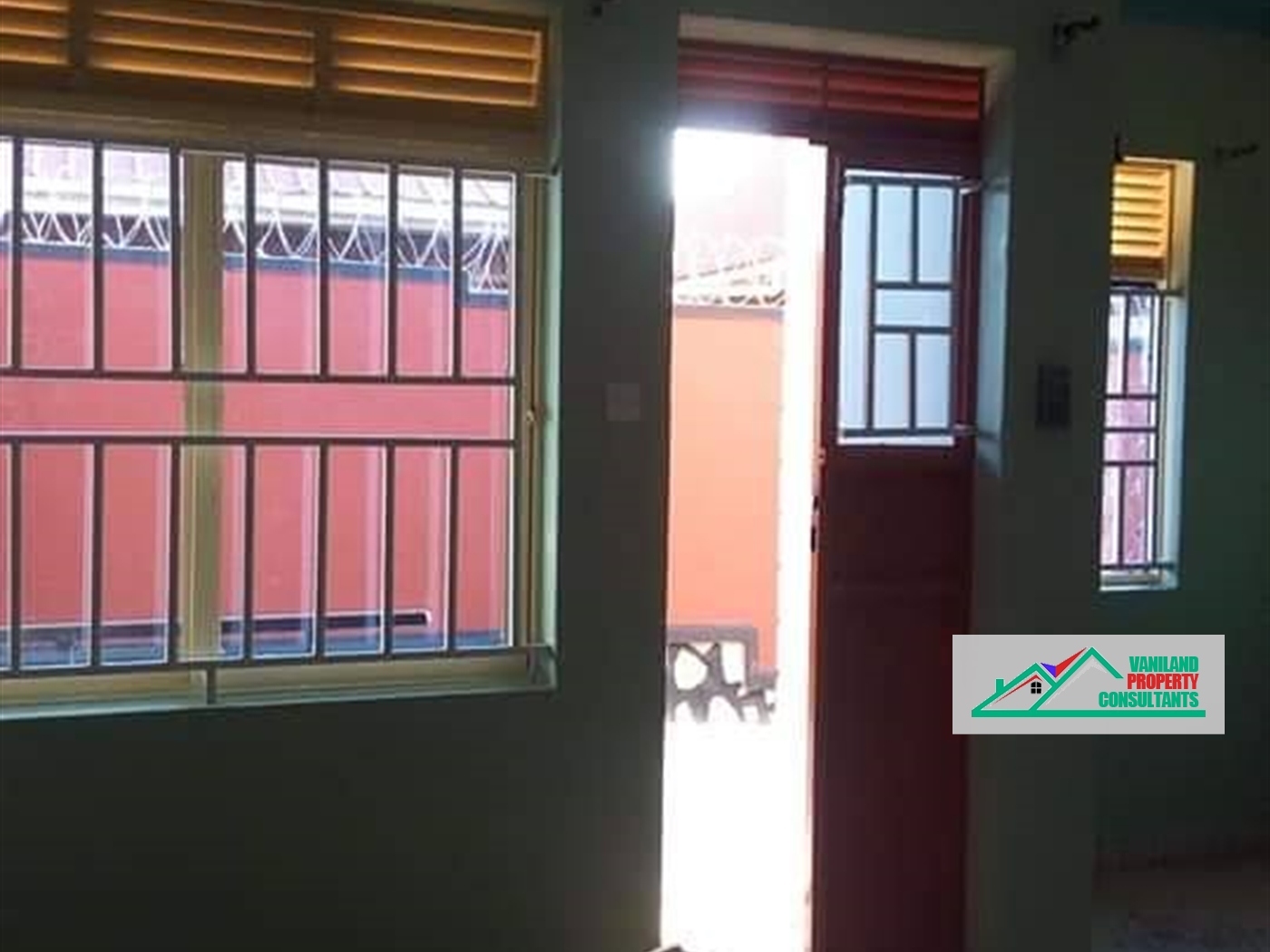 Semi Detached for rent in Mpererwe Kampala