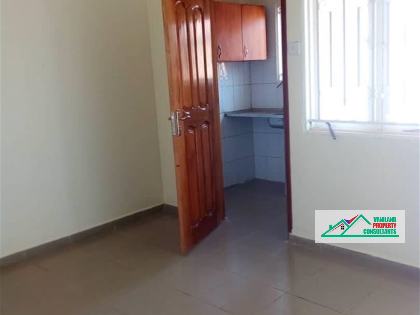 Semi Detached for rent in Entebbe Kampala