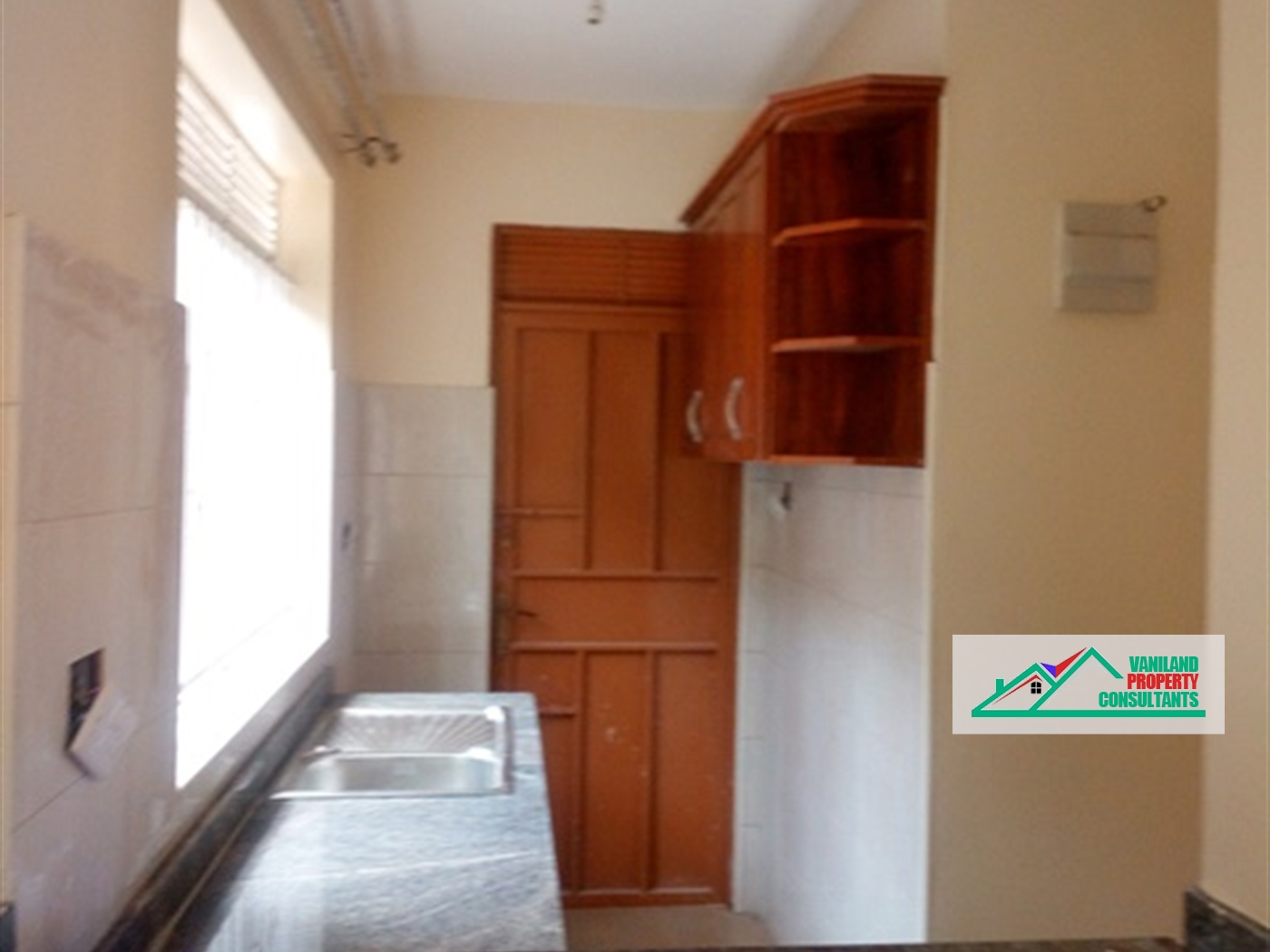 Semi Detached for rent in Bweyogerere Wakiso