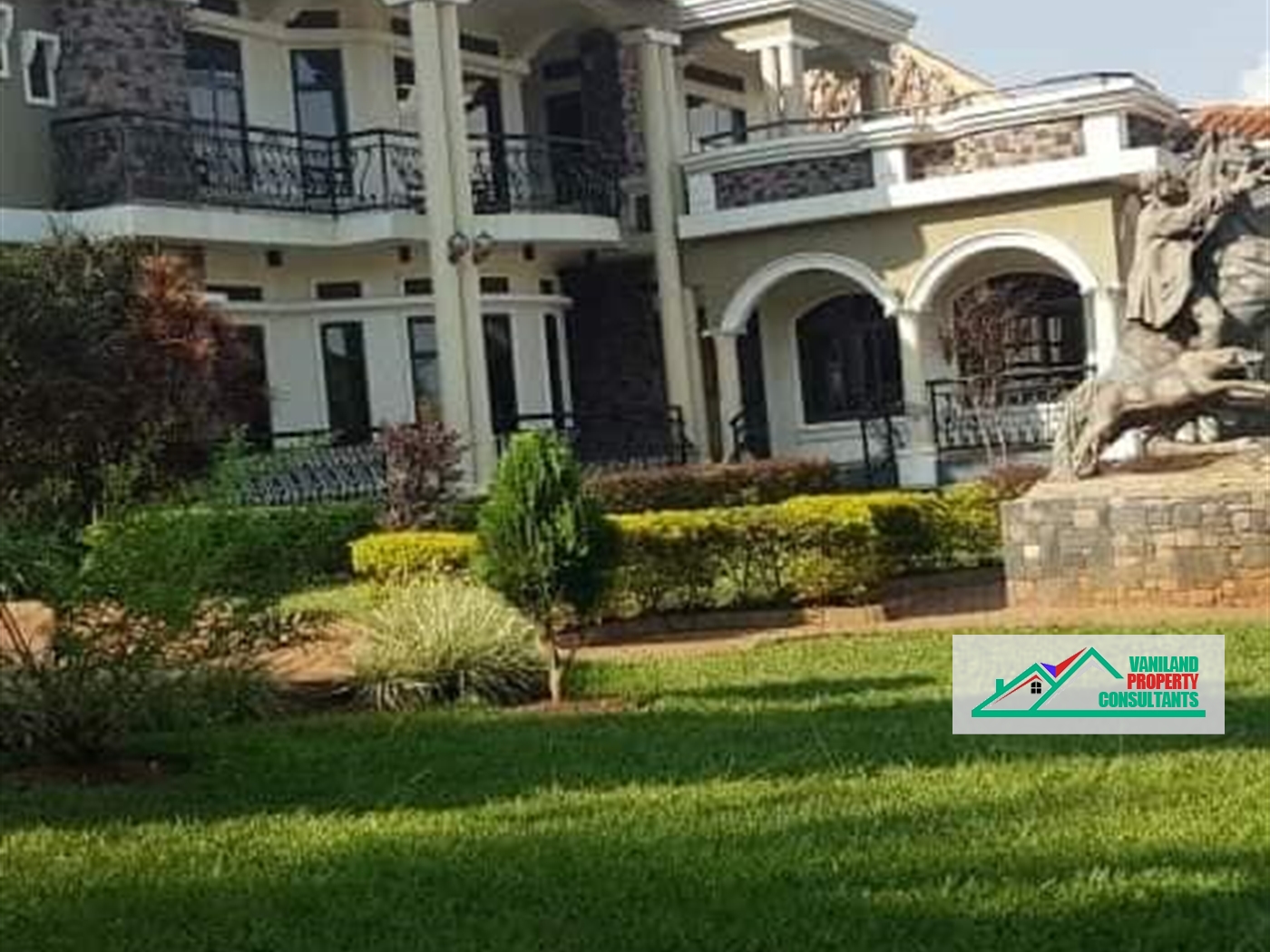 Mansion for sale in Bwebajja Kampala