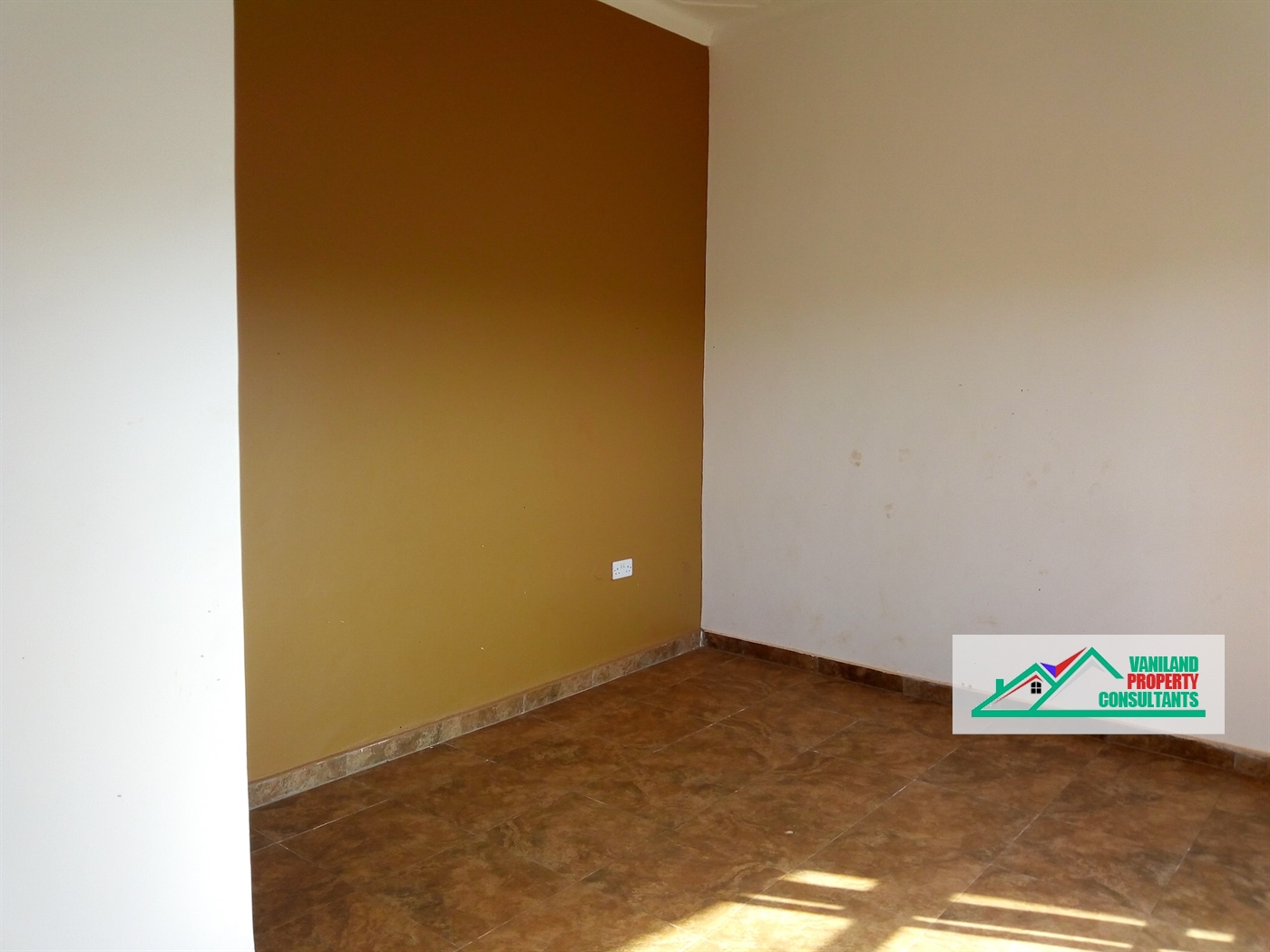 Semi Detached for rent in Entebbe Kampala