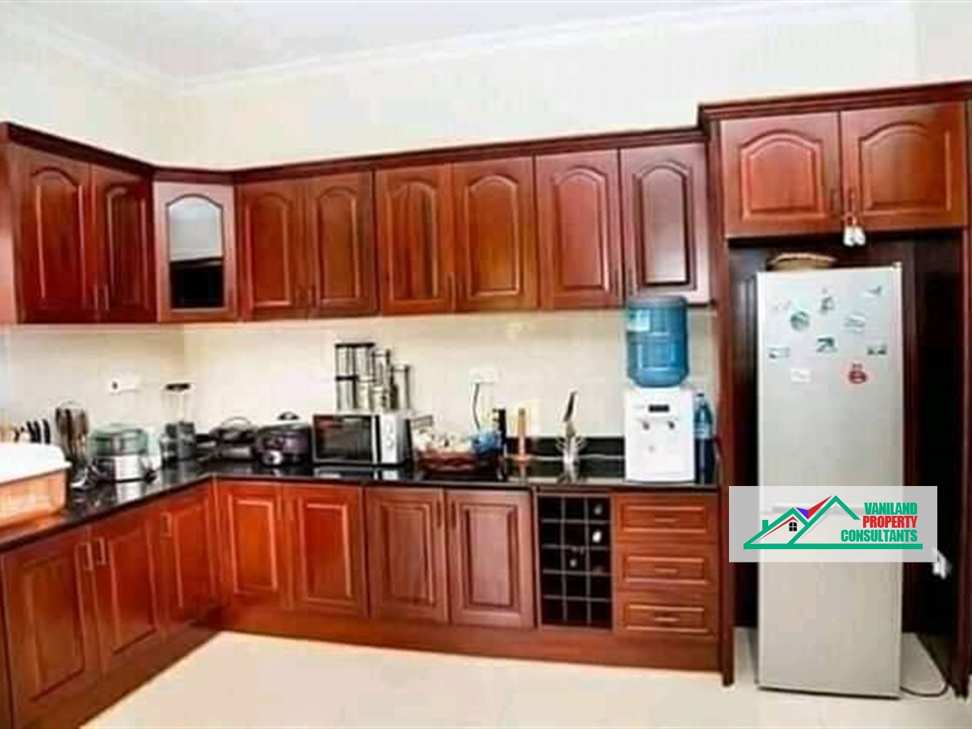 Duplex for rent in Munyonyo Kampala