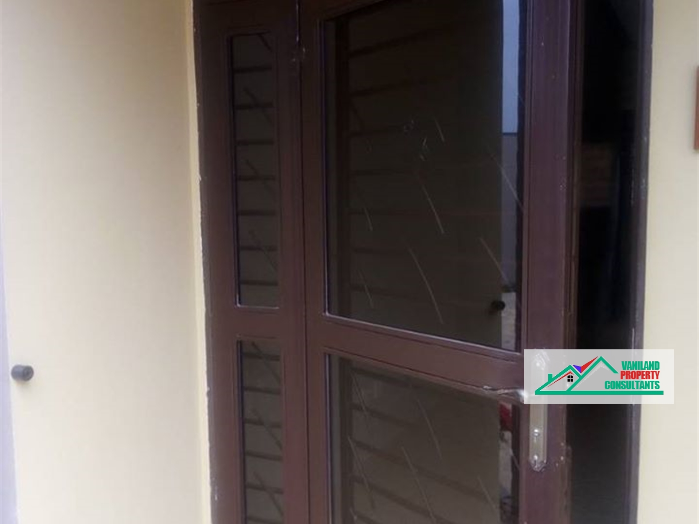 Semi Detached for rent in Najjera Kampala