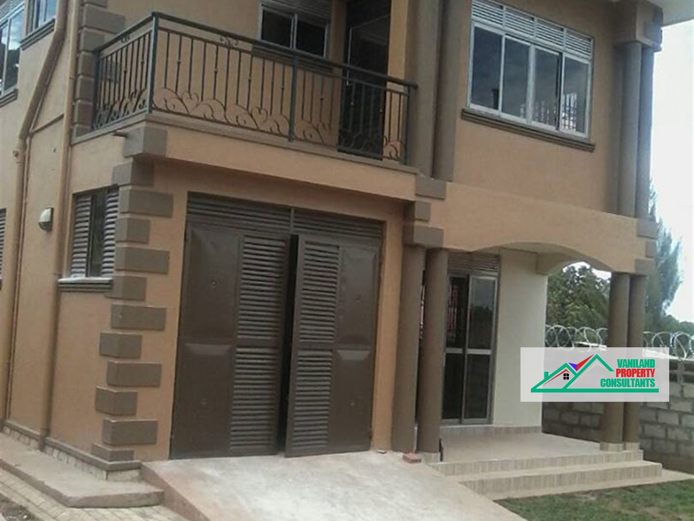 Duplex for rent in Bukoto Kampala