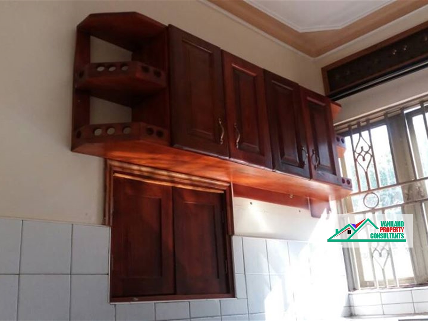 Semi Detached for rent in Mpererwe Kampala