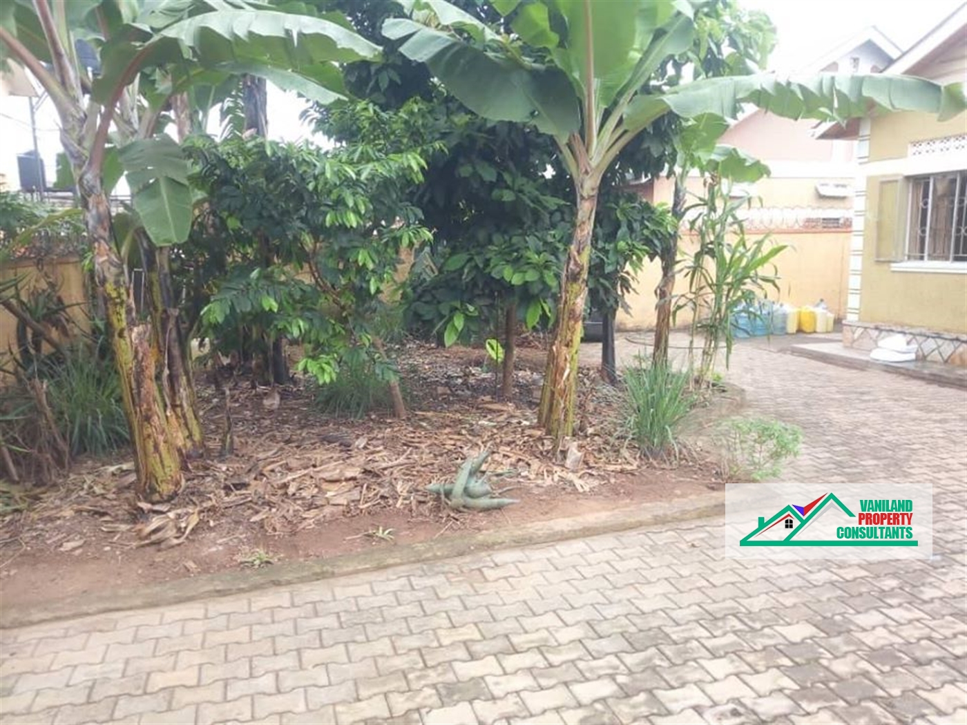 Bungalow for sale in Bweyogerere Wakiso