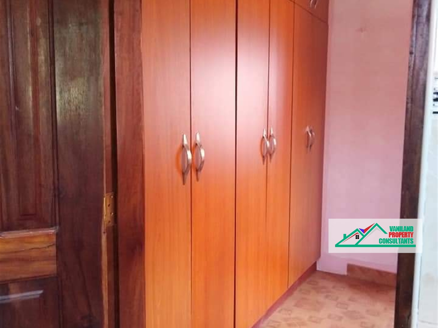 Apartment for rent in Kisaasi Kampala