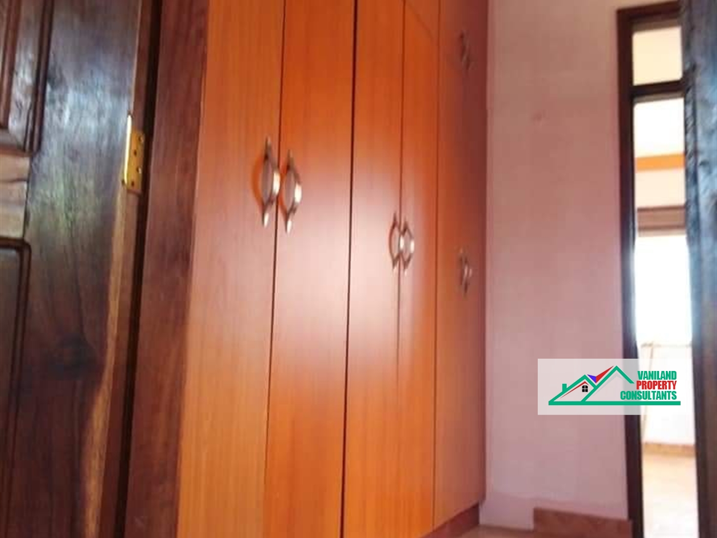 Apartment for rent in Kisaasi Kampala