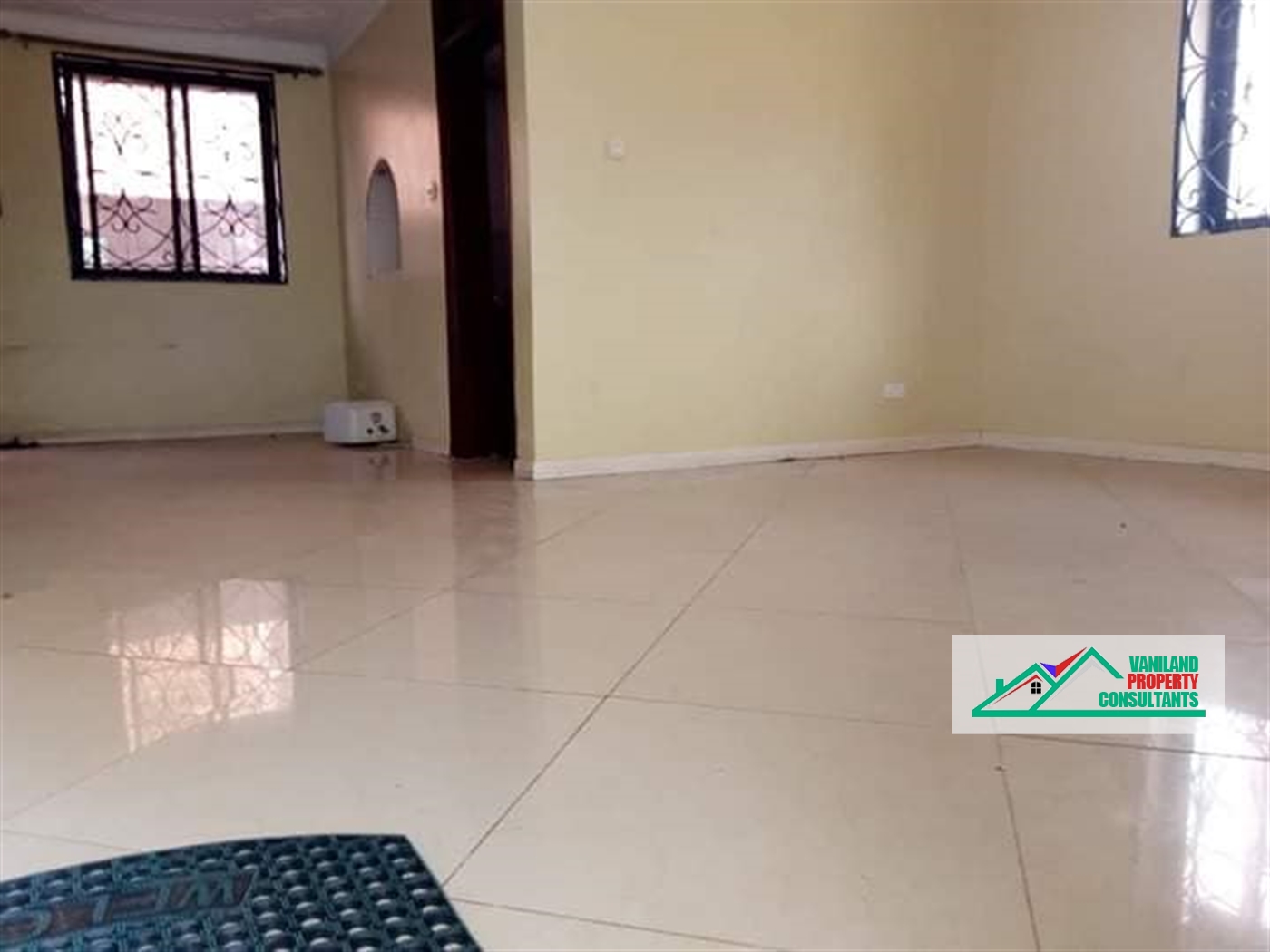 Duplex for rent in Bweyogerere Mukono