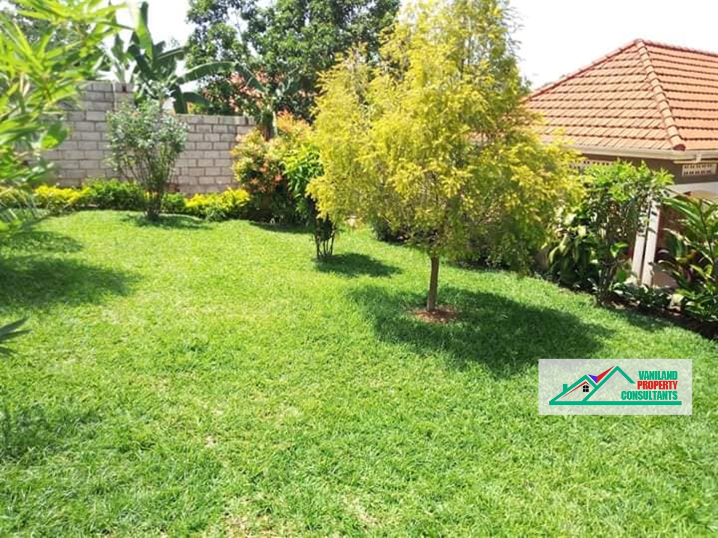 Bungalow for sale in Kira Wakiso