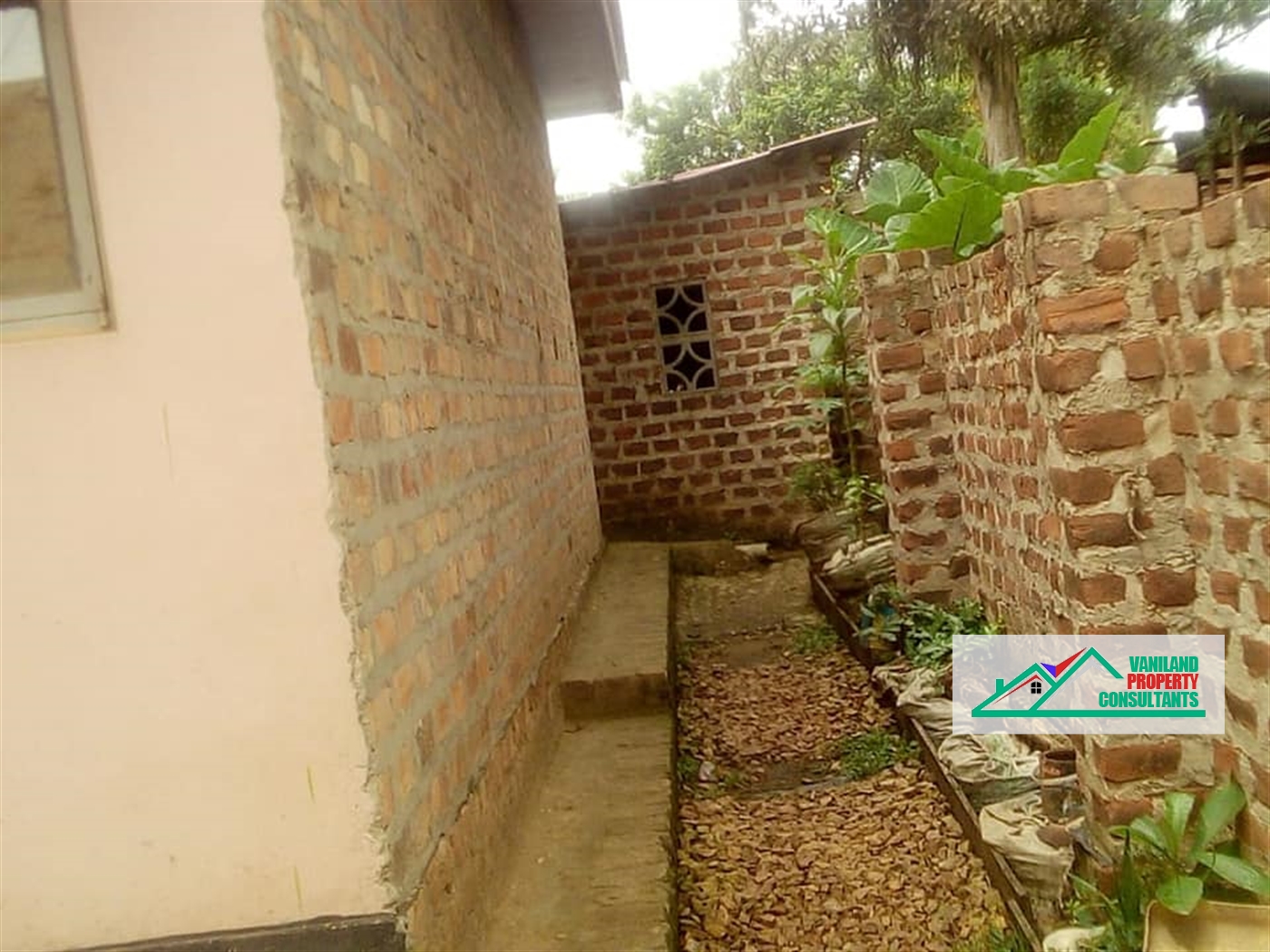 Bungalow for sale in Bweyogerere Mukono