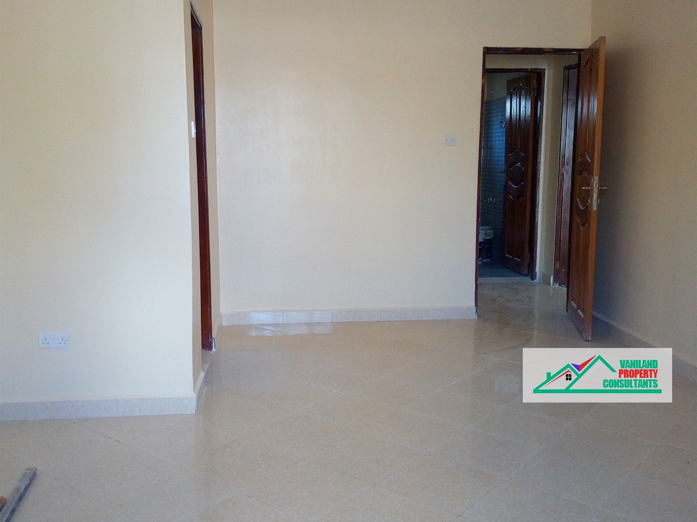 Semi Detached for rent in Mbalwa Kampala