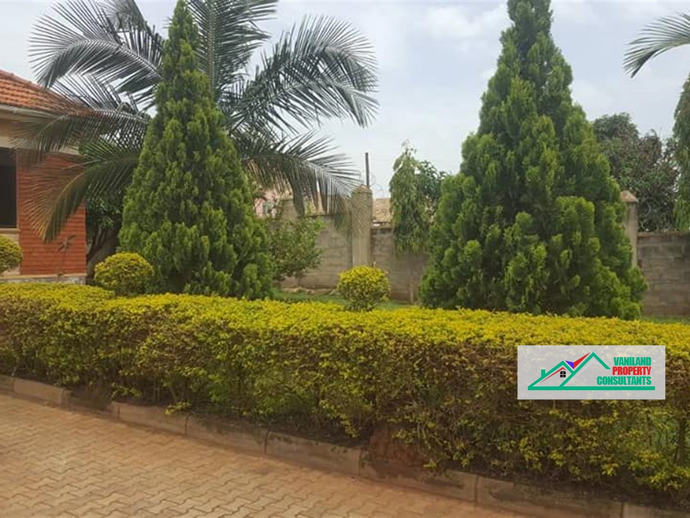 Bungalow for sale in Kira Wakiso