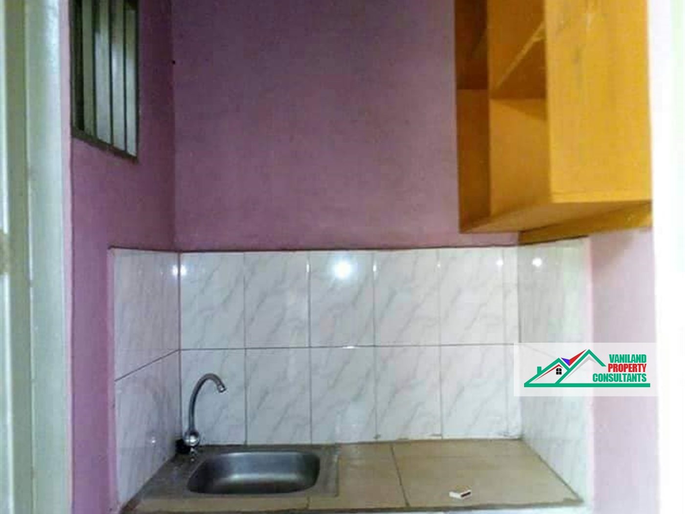 Semi Detached for rent in Mpererwe Kampala