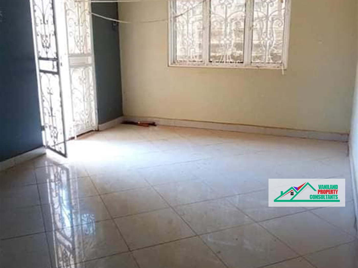 Semi Detached for rent in Mpererwe Kampala