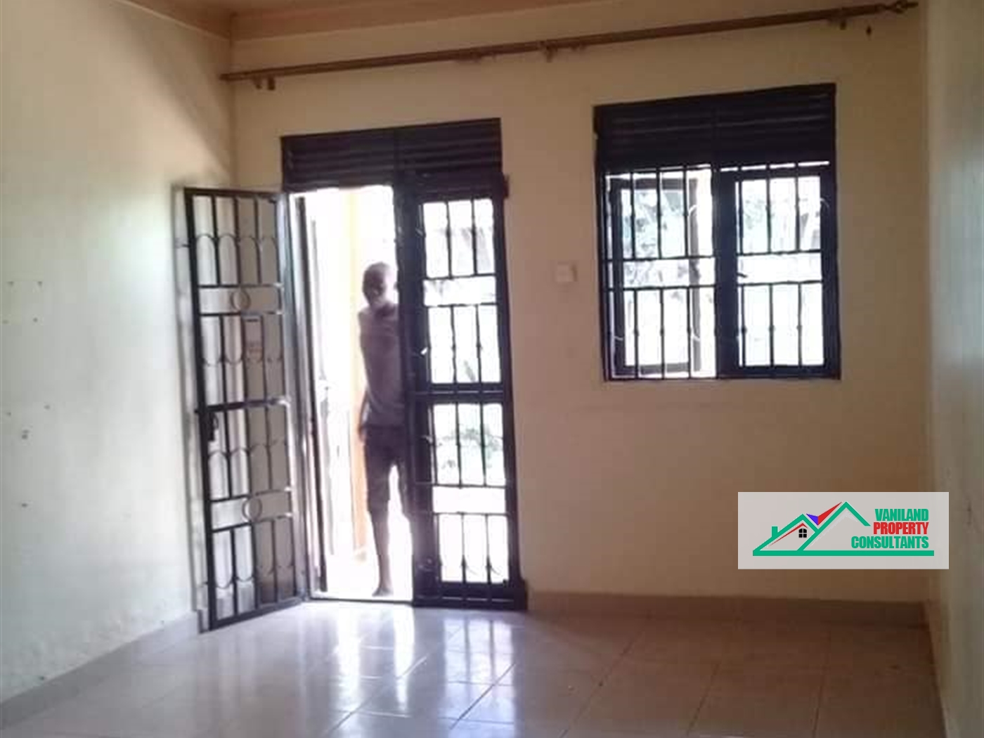 Semi Detached for rent in Mpererwe Kampala