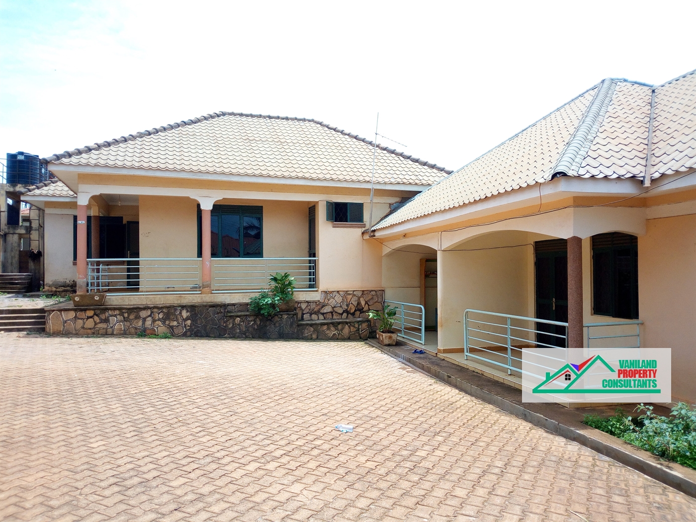 Semi Detached for rent in Kisaasi Kampala