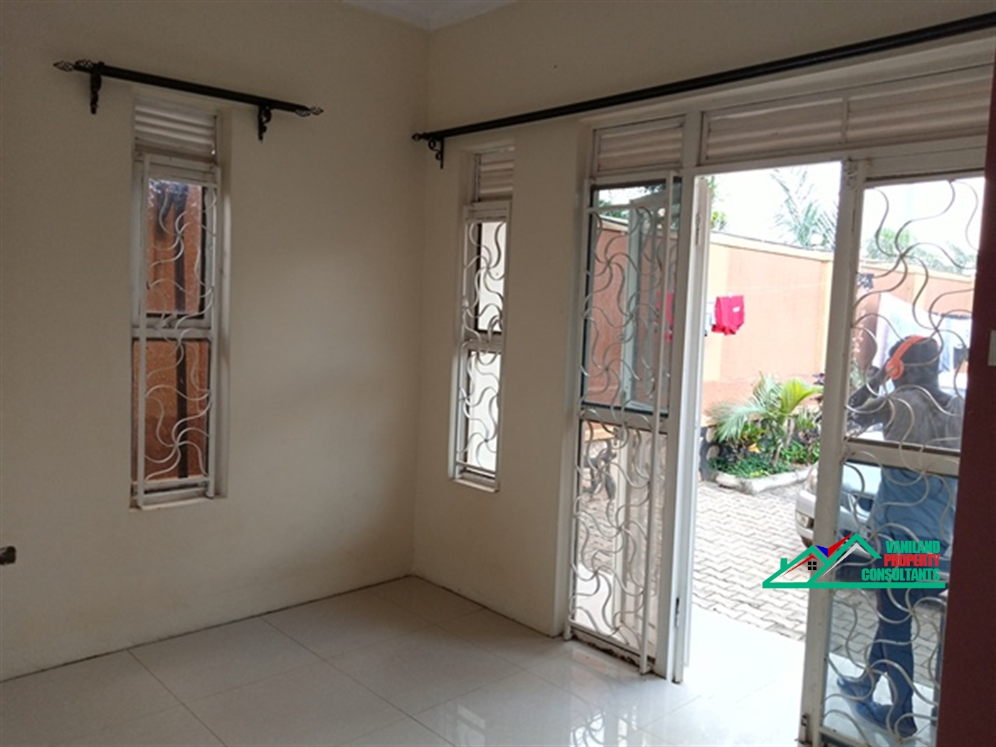 Semi Detached for rent in Kisaasi Kampala