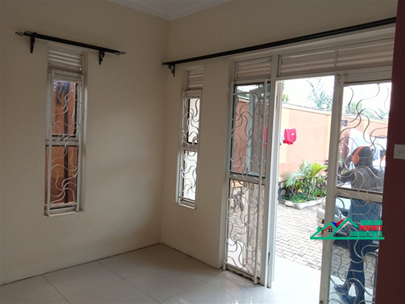 Semi Detached for rent in Kisaasi Kampala