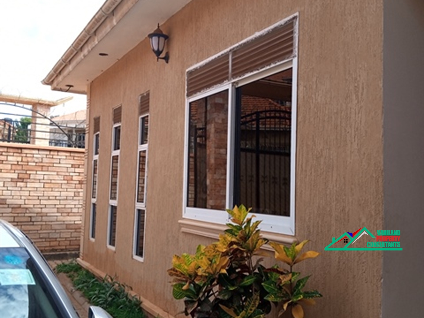 Semi Detached for rent in Kisaasi Kampala