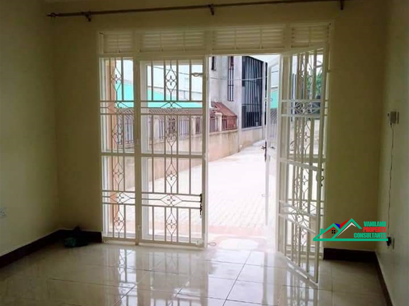 Semi Detached for rent in Kyebando Kampala