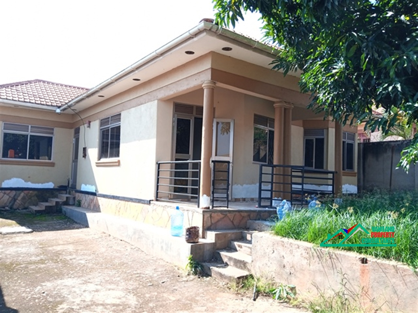 Bungalow for rent in Naalya Kampala