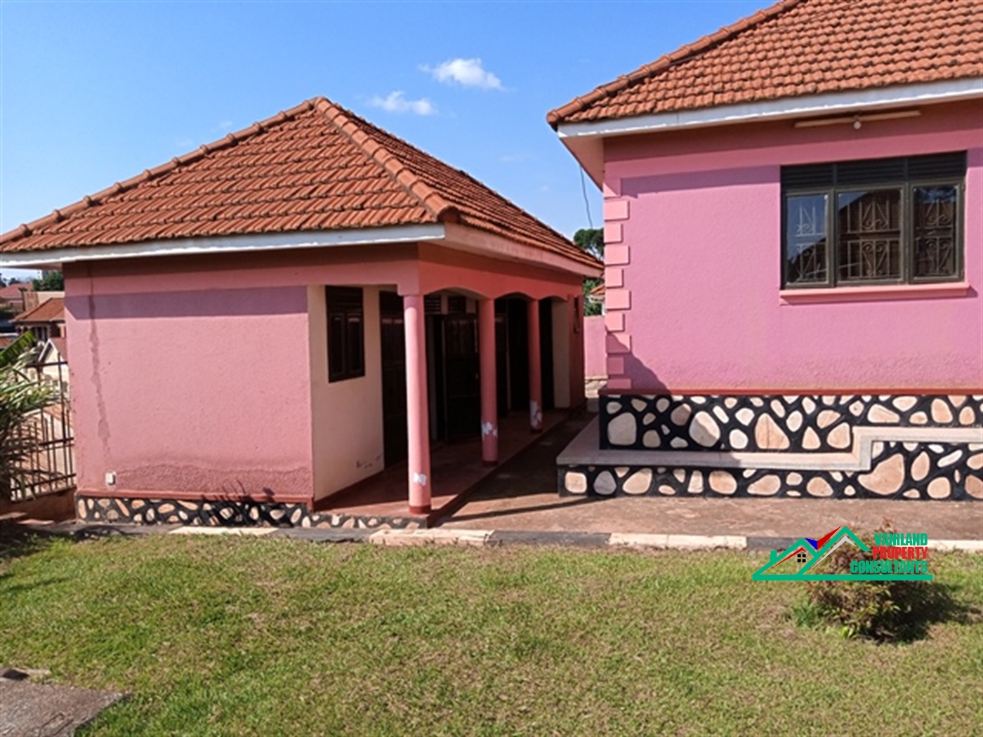 Bungalow for rent in Naalya Kampala