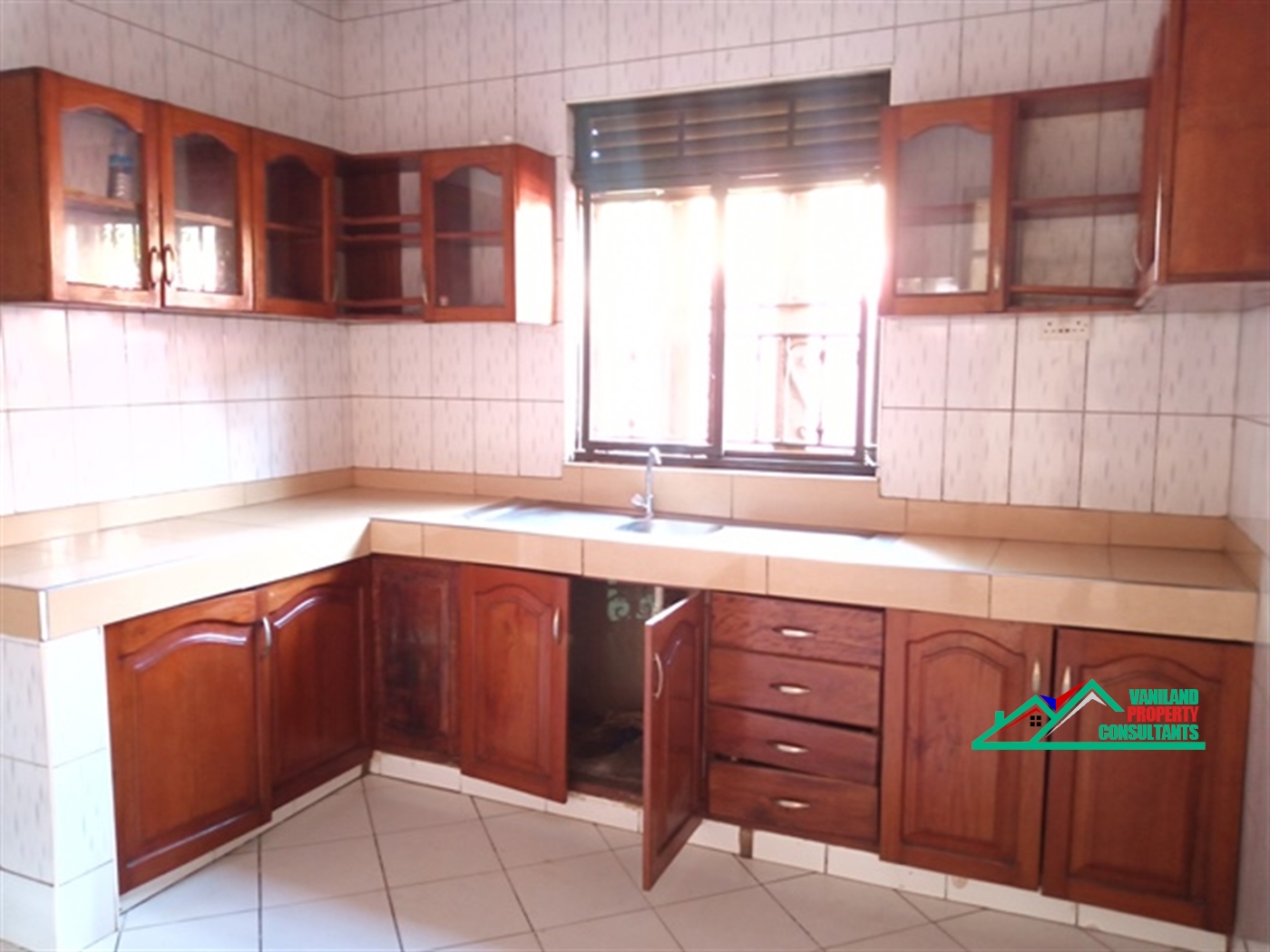 Bungalow for rent in Naalya Kampala