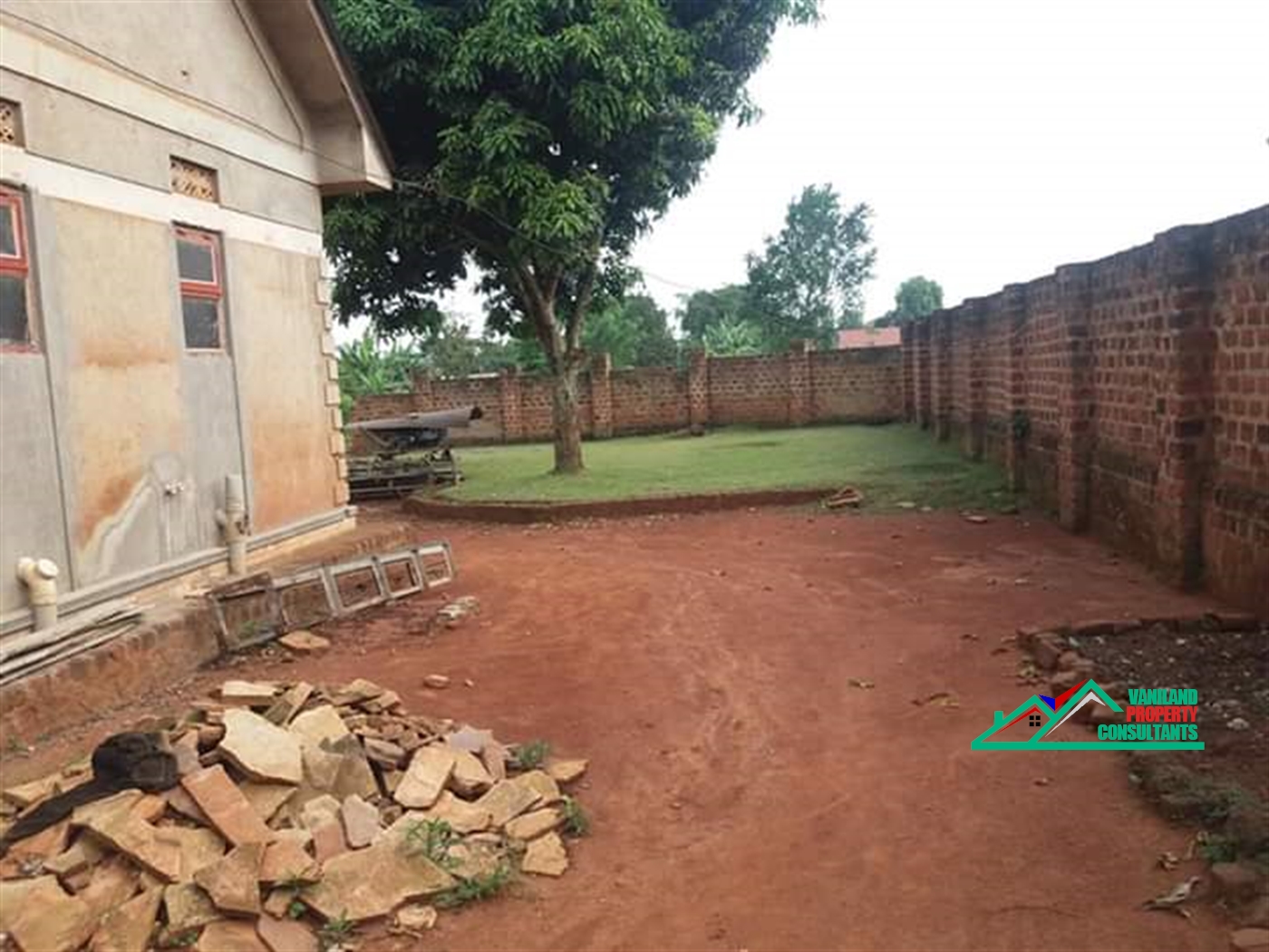 Bungalow for sale in Seeta Mukono