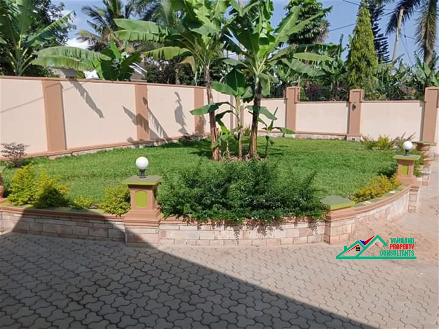 Bungalow for sale in Kira Wakiso