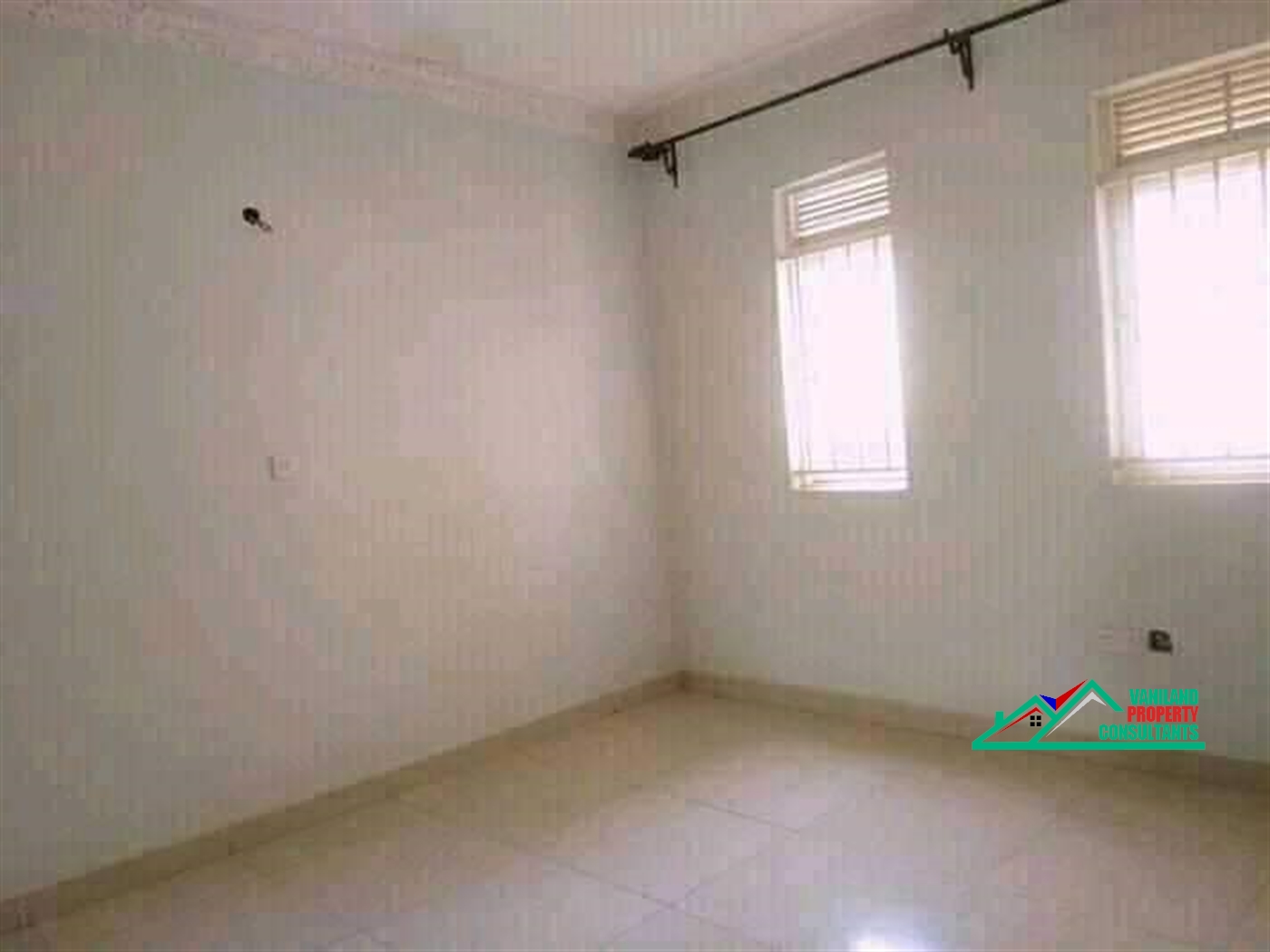 Semi Detached for rent in Mutungo Kampala