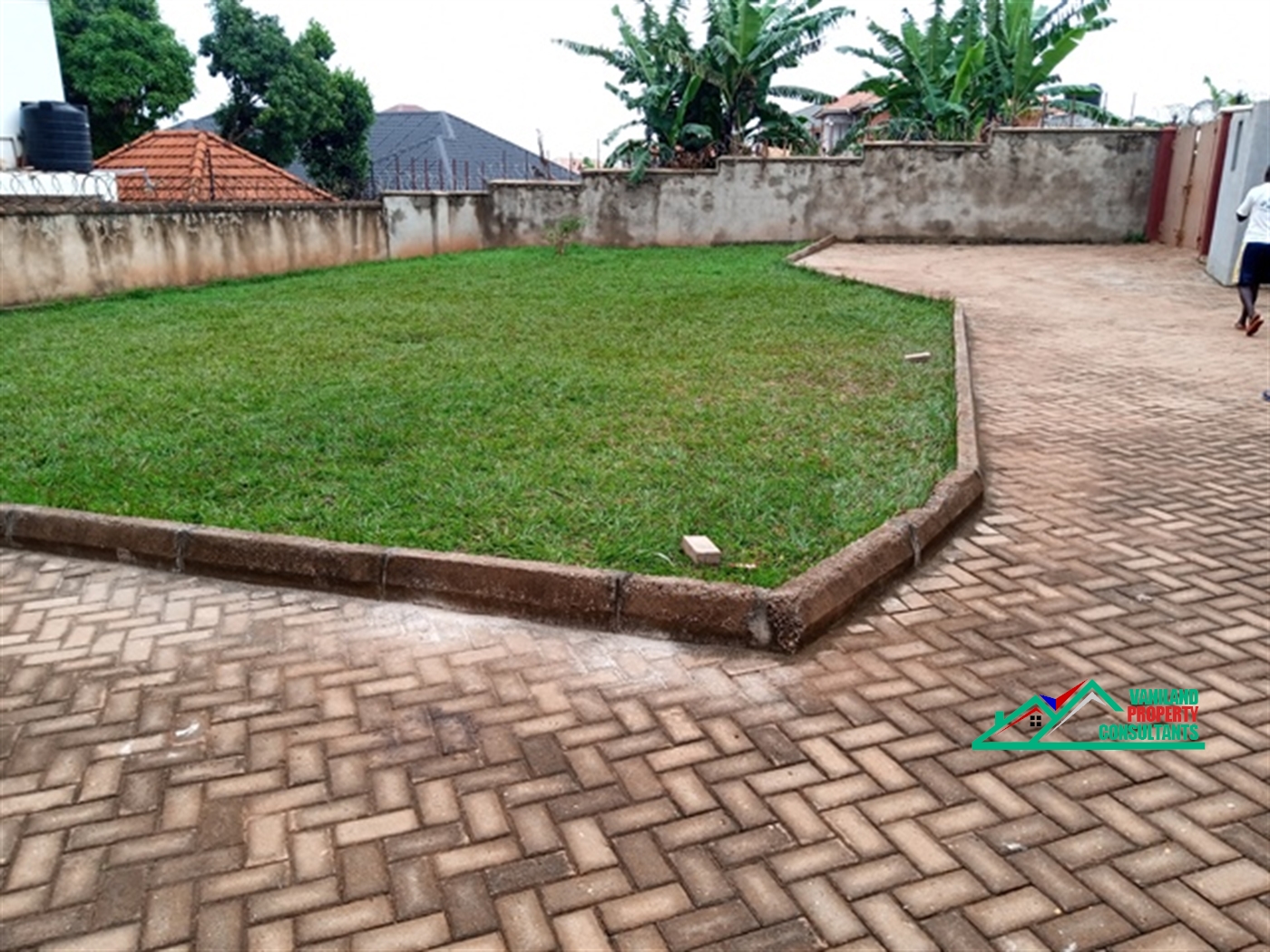 Duplex for rent in Namugongo Wakiso