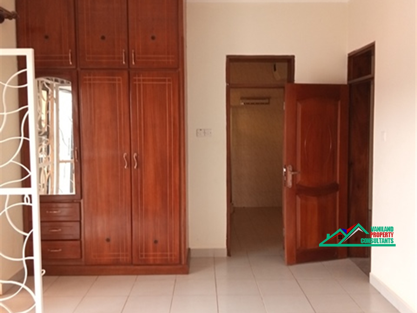 Duplex for rent in Namugongo Wakiso