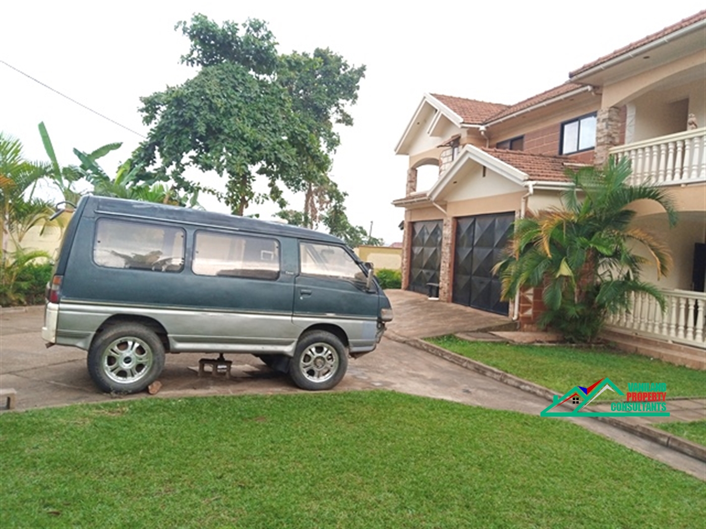 Duplex for rent in Bweyogerere Wakiso