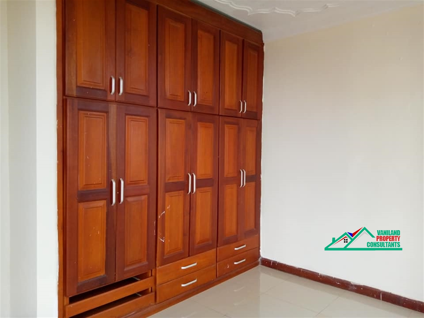 Apartment for rent in Kiwaatule Kampala