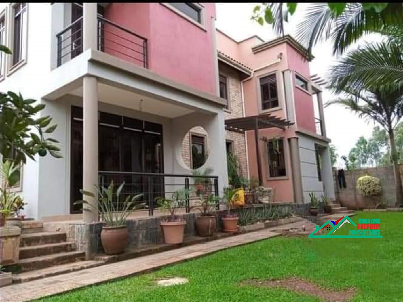 Storeyed house for rent in Kyanja Kampala