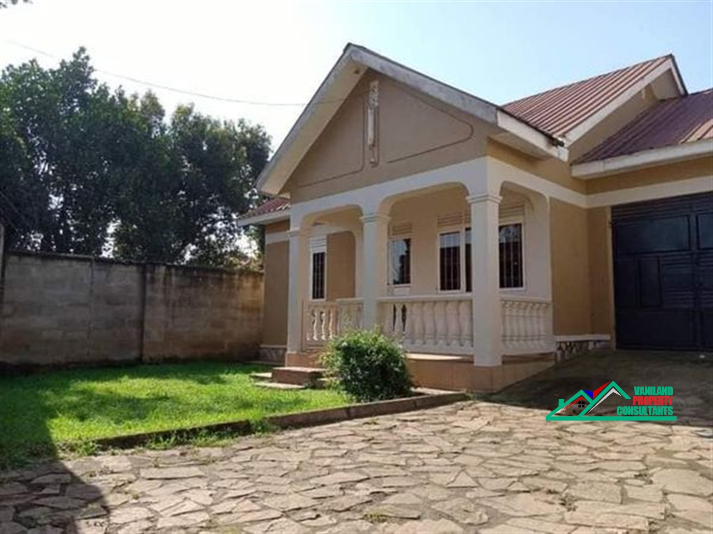 Bungalow for rent in Luzira Kampala